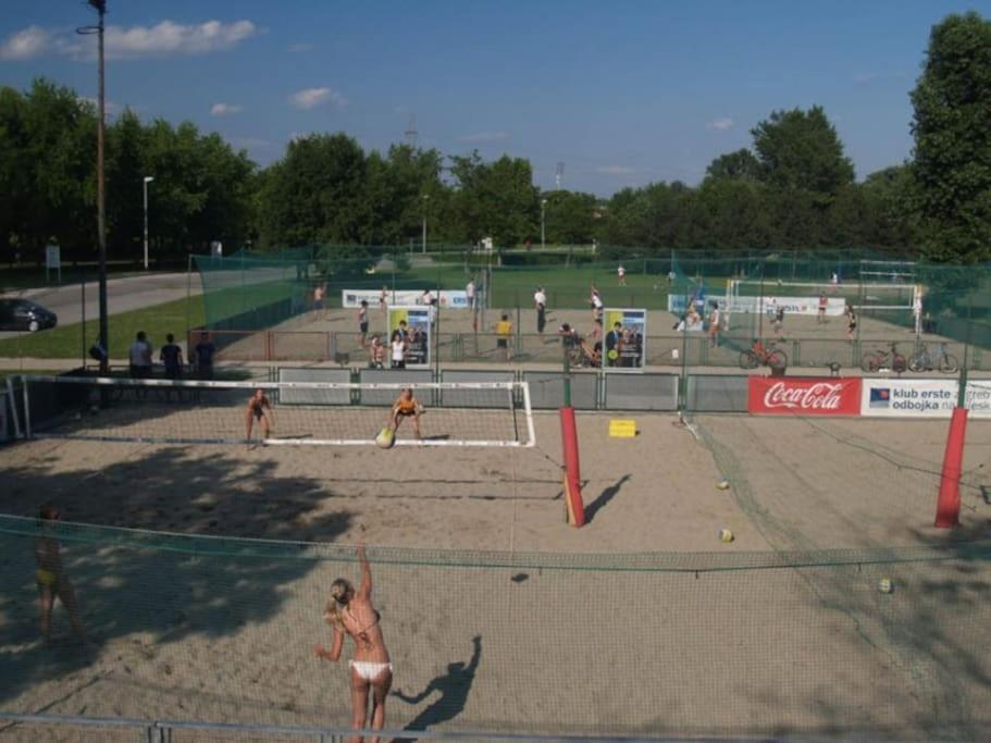 Cozy Donkey - Sporty Lake Apartment Zagreb Bagian luar foto