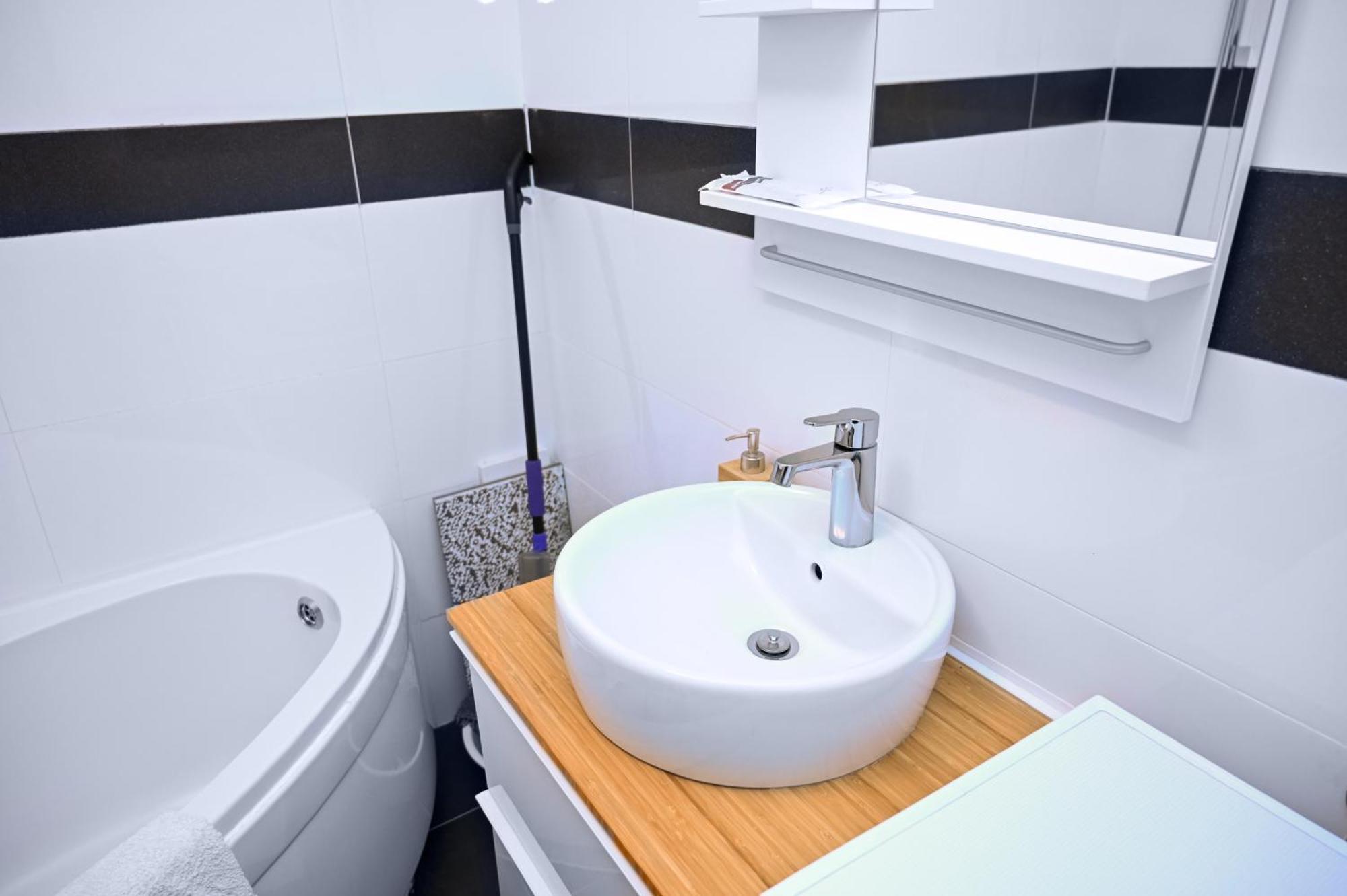Cozy Donkey - Sporty Lake Apartment Zagreb Bagian luar foto